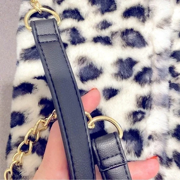 Betsey Johnson Faux Fur Leopard Print Crossbody Bag NWOT - price is firm - Picture 14 of 15